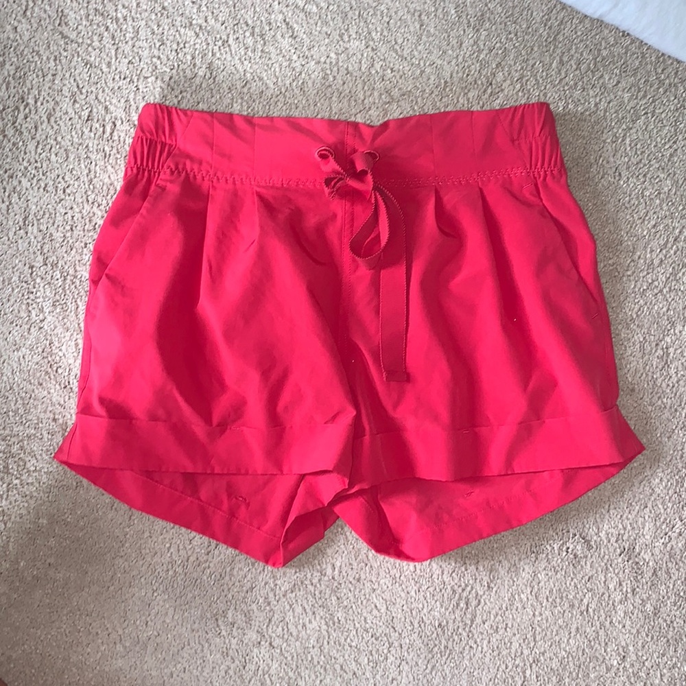 Coral lululemon shorts with pockets size 4